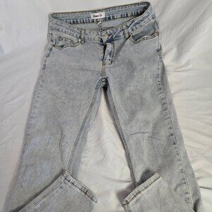 Between Us Women's Blue Denim Tapered Jeans 13